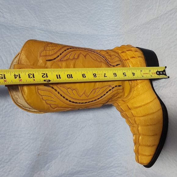 BOOTS Men's Size 9. IMITATION. Yellow Western Cowboy Boots - Picture 4 of 12